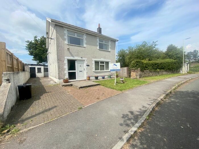Houses for sale & to rent in CF44 9PY, Tower Road, Hirwaun Aberdare