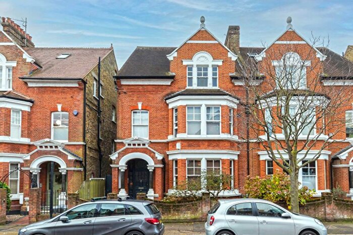 1 Bedroom Flat To Rent In Wexford Road, London, SW12