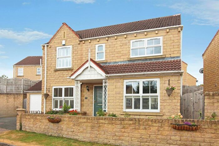 4 Bedroom Detached House For Sale In Chestnut Green, Monk Fryston, Leeds, LS25
