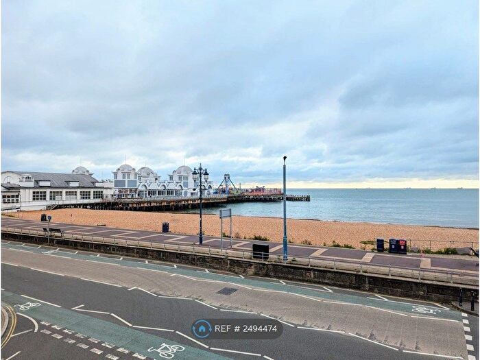 3 Bedroom Flat To Rent In Clearwater Apartments, Southsea, PO4