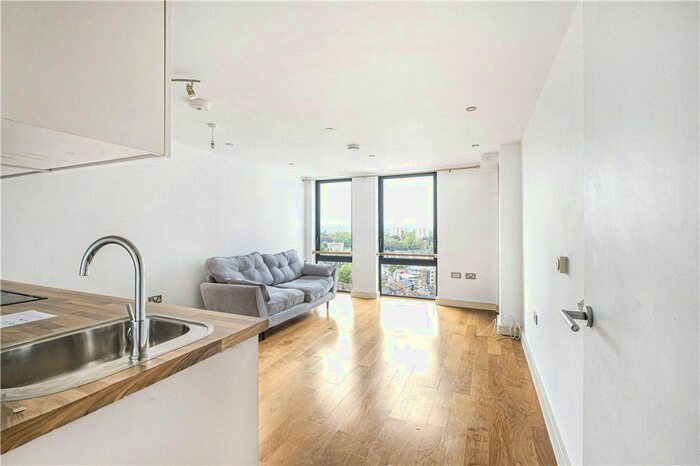 1 Bedroom Flat To Rent In Masons Avenue, Croydon, CR0