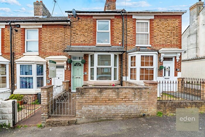 2 Bedroom Terraced House For Sale In Whitmore Street, Maidstone, ME16