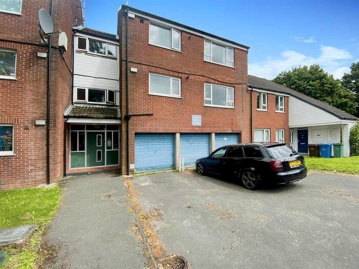 2 Bedroom Flat To Rent In Barn Meadow, Bamber Bridge, Preston, PR5