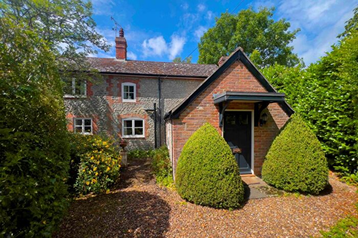 4 Bedroom Detached House For Sale In Woodborough, Pewsey, SN9