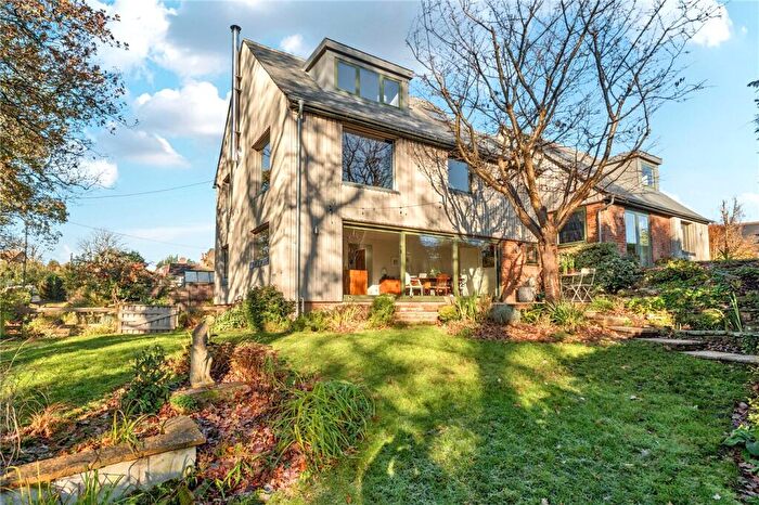 4 Bedroom Detached House For Sale In Bat & Ball Lane, Farnham, Surrey, GU10