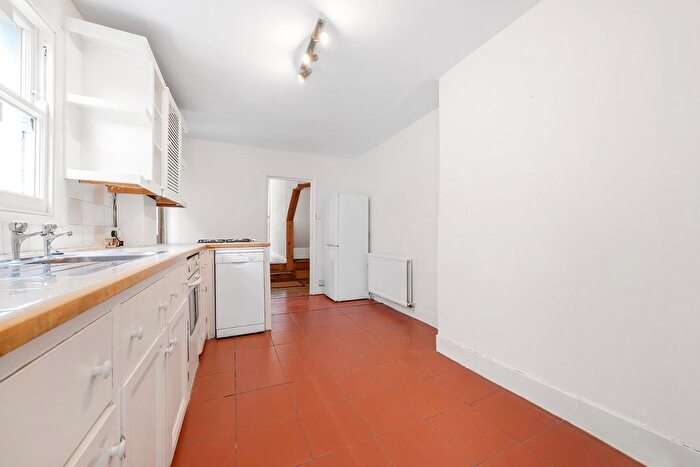 1 Bedroom Flat For Sale In Brading Road, SW2