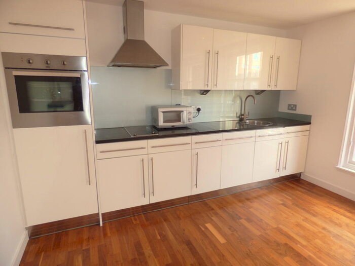 1 Bedroom Apartment To Rent In Wilson Street, Merchant City, G1