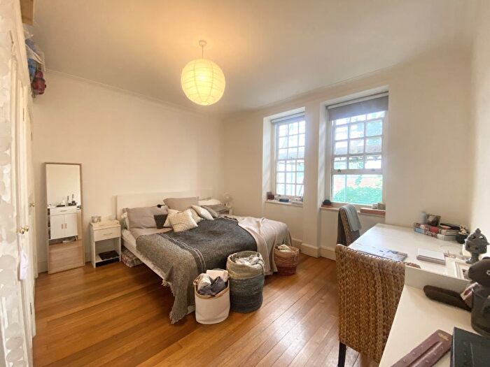 2 Bedroom Flat To Rent In Beaumont Street, London, W1G