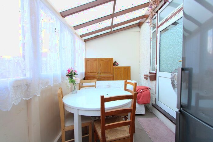 4 Bedroom Terraced House To Rent In Fishponds Road, London, SW17