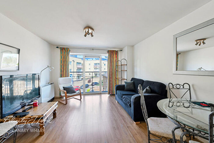 1 Bedroom Apartment For Sale In Garford Street, London, E14