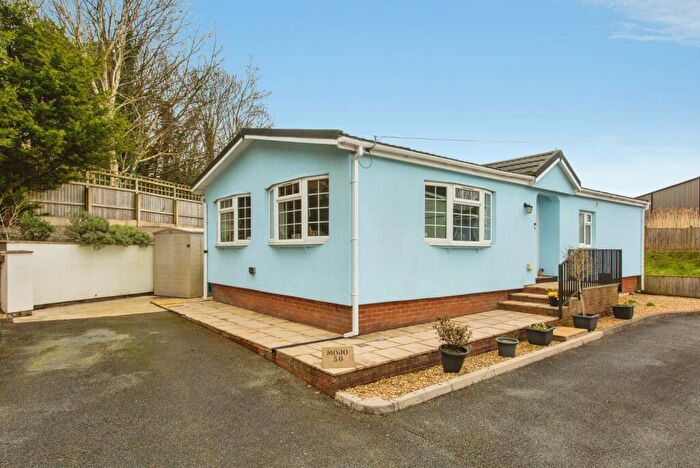 2 Bedroom Bungalow For Sale In Croft Park, Wigan Road, Leyland, Lancashire, PR25