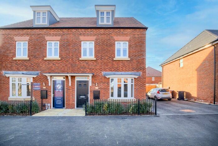 3 Bedroom Semi-Detached House To Rent In Vickers Way, Warwick, Warwickshire, CV34