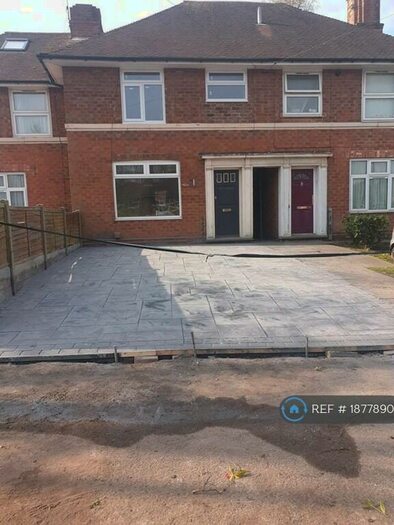 3 Bedroom Terraced House To Rent In Weoley Avenue, Birmingham, B29