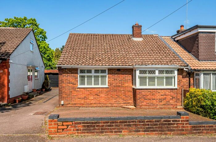 2 Bedroom Bungalow To Rent In Field View Road, Potters Bar, EN6