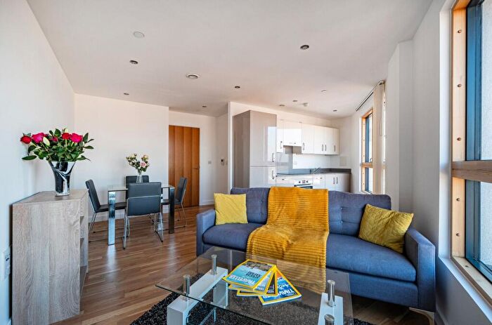 1 Bedroom Apartment For Sale In Alfred Street, Hewitt, RG1