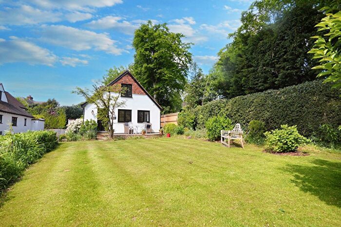 2 Bedroom Property To Rent In Penn Road, Knotty Green, HP9