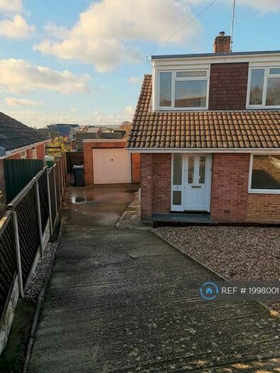 4 Bedroom Bungalow To Rent In Althorp Close, Tuffley, Gloucester, GL4