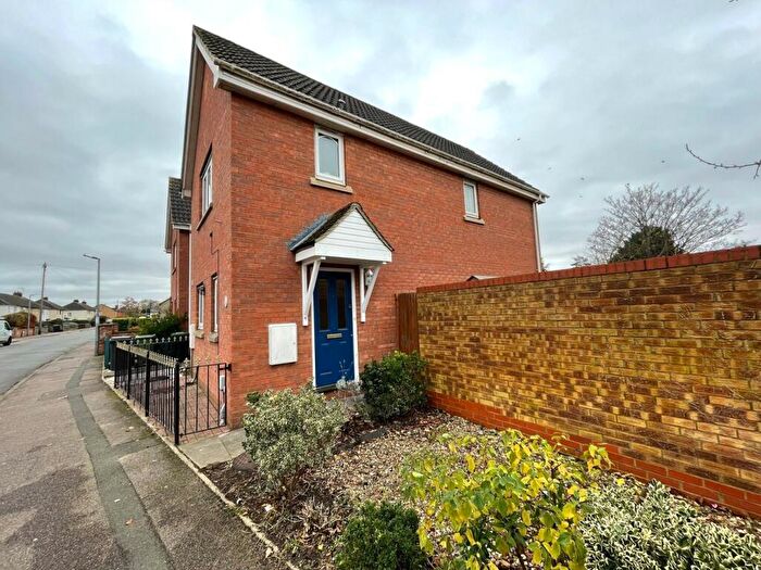 3 Bedroom Semi-Detached House To Rent In Havelock Road, Biggleswade, SG18