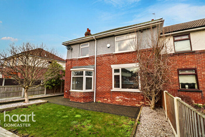 3 Bedroom Semi-Detached House For Sale In Brecks Lane, Kirk Sandall, Doncaster, DN3