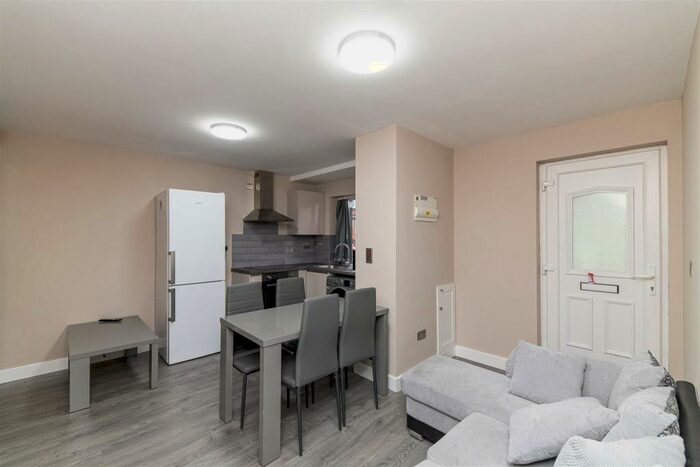 1 Bedroom Flat To Rent In Lewis Drive, Fenham, Newcastle Upon Tyne, NE4