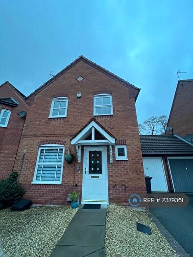 3 Bedroom Semi-Detached House To Rent In Rosedale Close, Redditch, B97