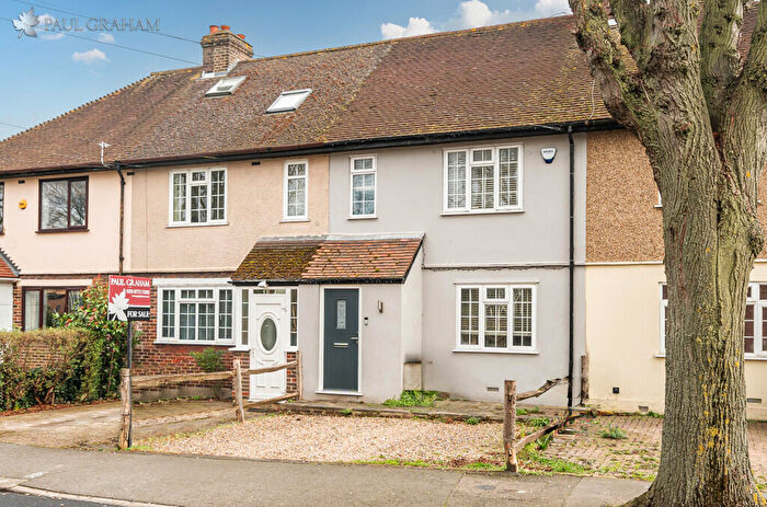 2 Bedroom Semi Detached House For Sale In Stanley Road, Carshalton, SM5