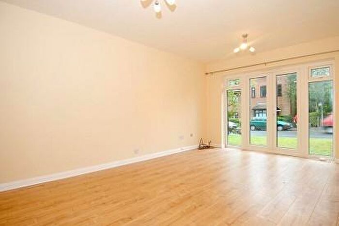 2 Bedroom Flat To Rent In One Tree Place, Amersham, HP6