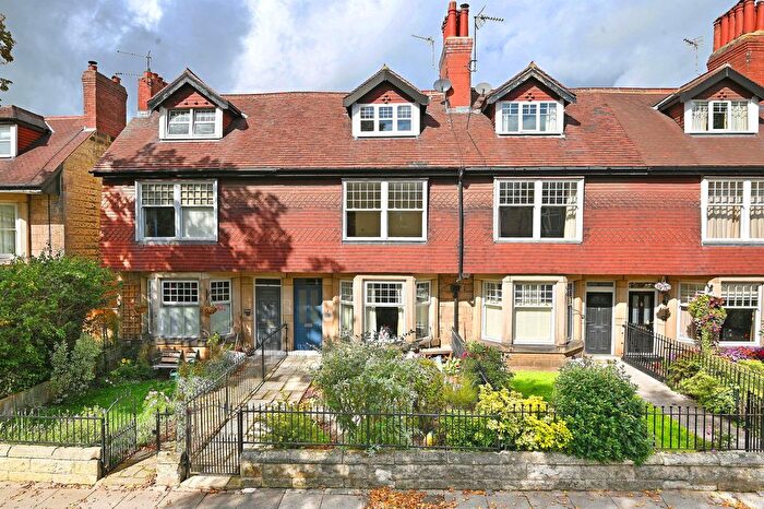 2 Bedroom Flat For Sale In Dragon Parade, Harrogate, HG1