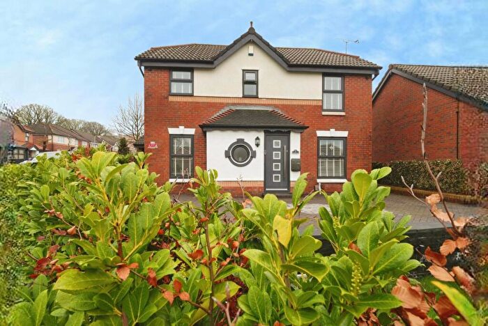 3 Bedroom Detached House For Sale In Embsay Close, Bolton, Lancashire, BL1