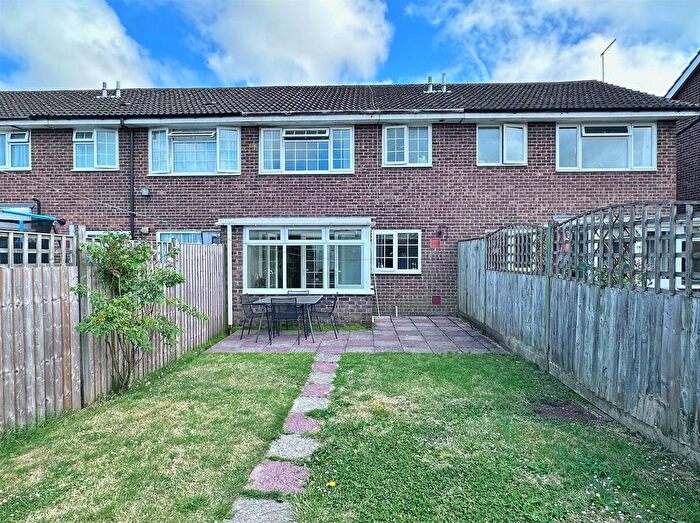 3 Bedroom Terraced House For Sale In Laburnum Walk, Eastbourne, BN22