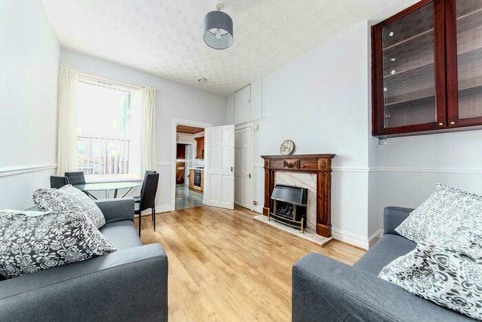 3 Bedroom Apartment To Rent In Tosson Terrace, Heaton, Newcastle Upon Tyne, NE6