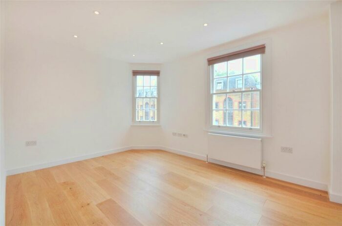 2 Bedroom Flat To Rent In Holloway Road, Islington, N7