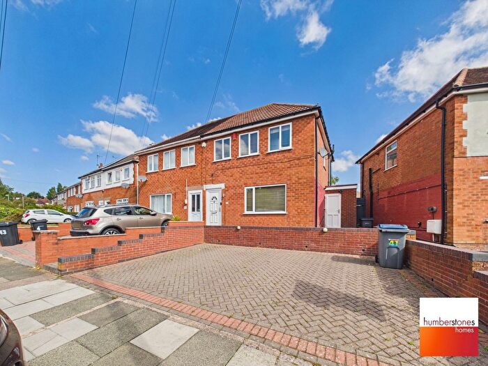 3 Bedroom Semi Detached House For Sale In Higgins Lane, Quinton, B32