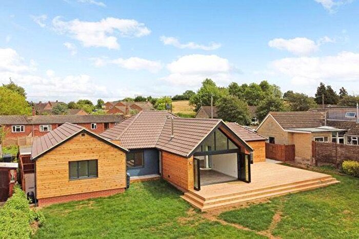 4 Bedroom Bungalow To Rent In Blacksmiths Lane, Beckford, Tewkesbury, GL20