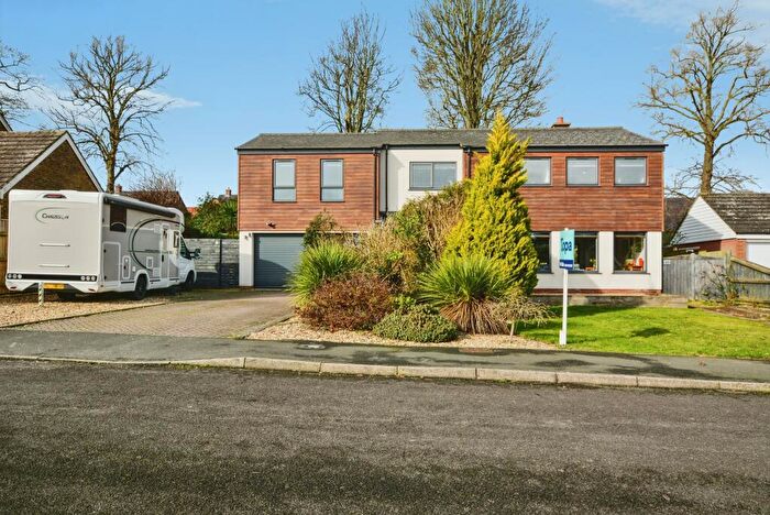 5 Bedroom Detached House For Sale In St. Marys Park, Louth, LN11