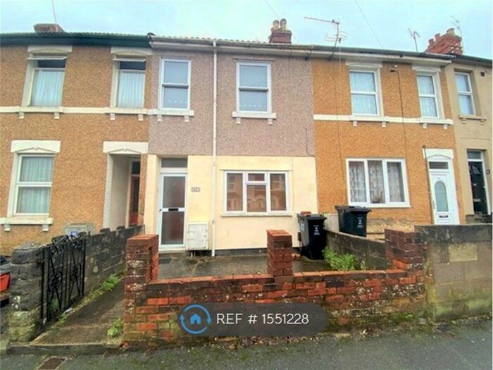 2 Bedroom Terraced House To Rent In Stafford Street, Swindon, SN1