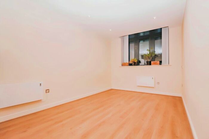2 Bedroom Apartment To Rent In The Grange, Pudsey, Leeds, LS28