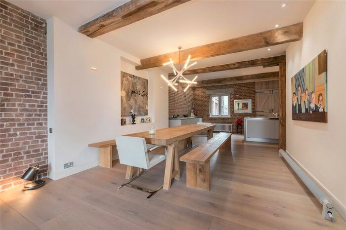 2 Bedroom Flat To Rent In Little Winchester Wharf, Clink Street, SE1