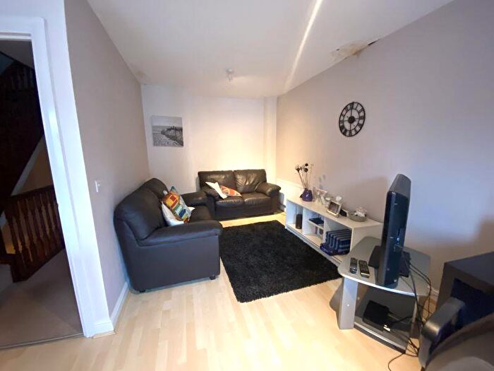1 Bedroom Terraced House To Rent In Braunston Close, Briar Hill, Northampton, NN4