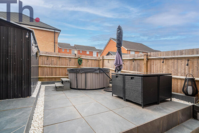 3 Bedroom End Of Terrace House For Sale In Newport, Isle Of Wight, PO30
