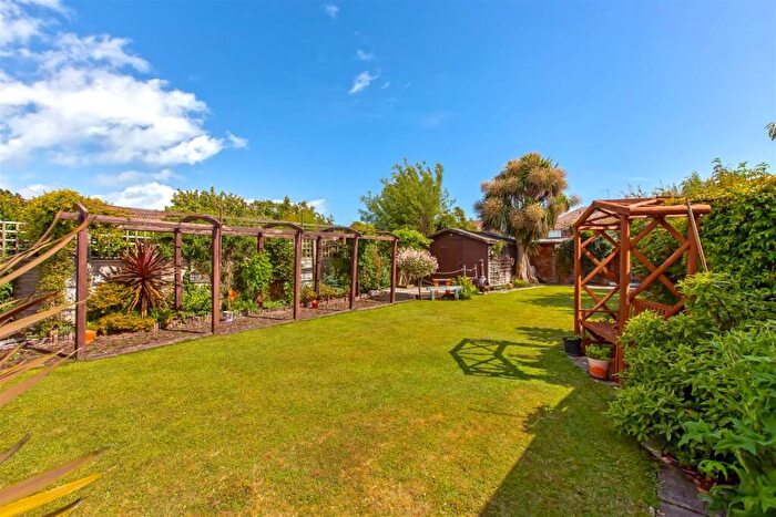 3 Bedroom Semi-Detached Bungalow For Sale In Meadow Close, Worthing, BN11