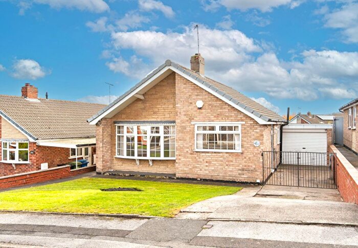 3 Bedroom Detached Bungalow For Sale In Froggatt Close, Inkersall, S43