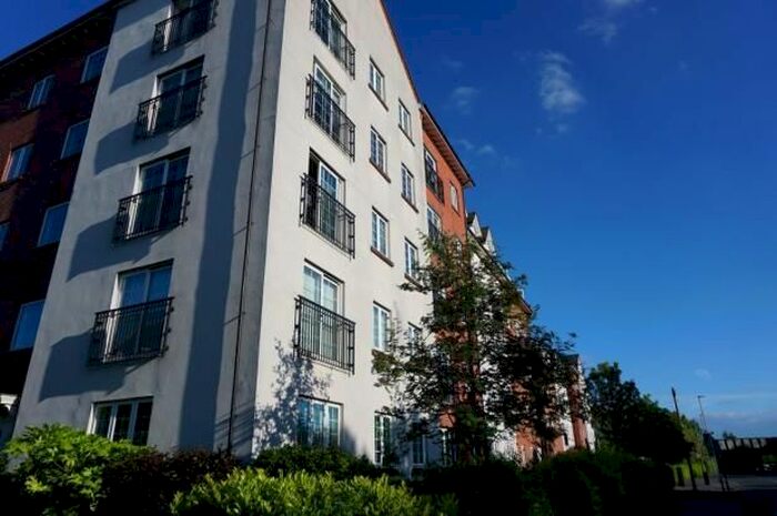 2 Bedroom Flat To Rent In Greenings Court, Warrington WA2