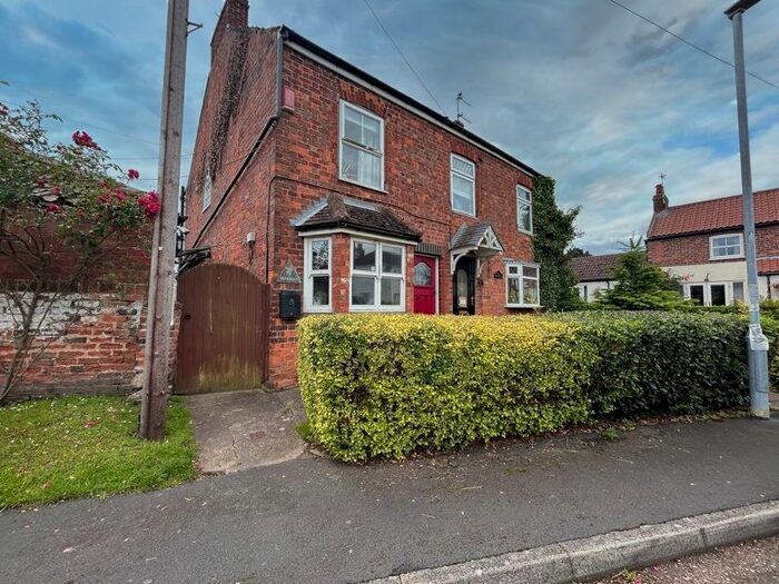 2 Bedroom Semi-Detached House For Sale In Westend, Garthorpe, Scunthorpe, DN17