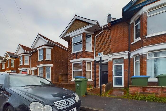 4 Bedroom Property To Rent In Devonshire Road, Southampton, SO15
