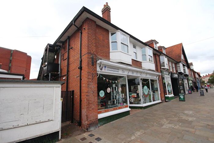 1 Bedroom Flat To Rent In Leys Avenue, Letchworth Garden City, SG6