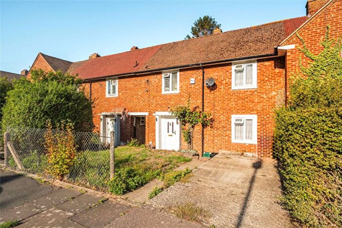 3 Bedroom Terraced House For Sale In Laburnum Way, Bromley, BR2