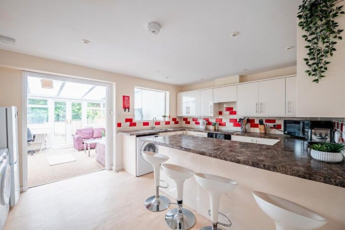 6 Bedroom Terraced House To Rent In Stanway Close, Bath, BA2