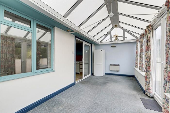 2 Bedroom Detached Bungalow For Sale In Valetta Road, Arnold, Nottinghamshire, NG5