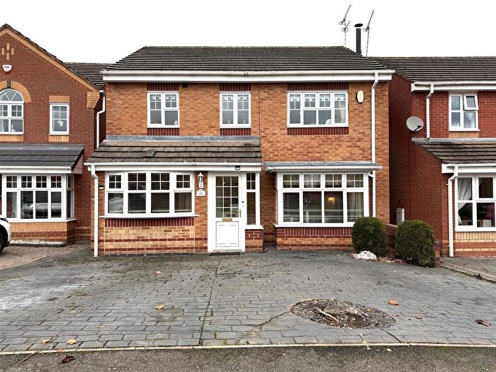 4 Bedroom Detached House For Sale In Lower Birches Way, Rugeley, WS15